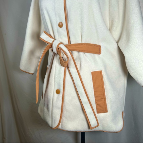 Draper James Belted Fleece Jacket Cape Coat women’s XS Ivory White & Camel - Picture 4 of 9
